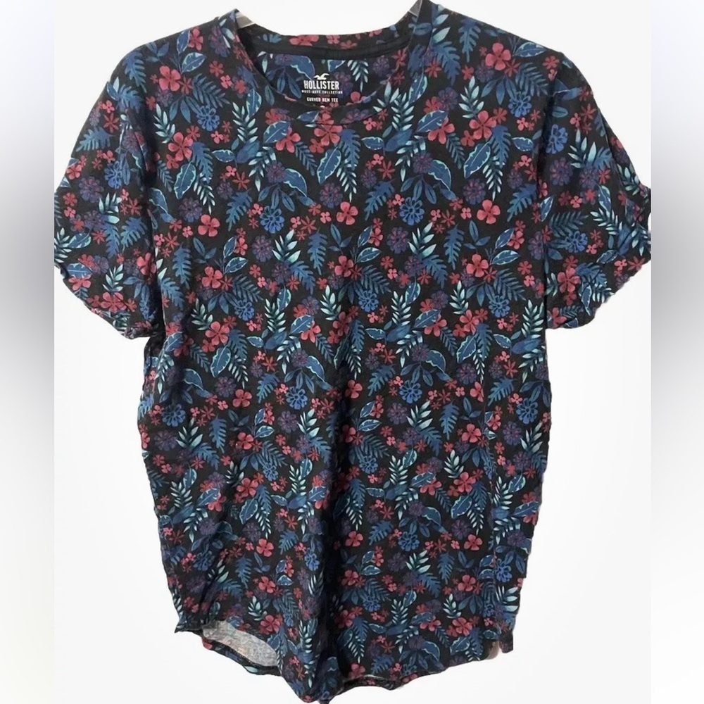 Hollister Men’s Shirt Floral Crewneck Large